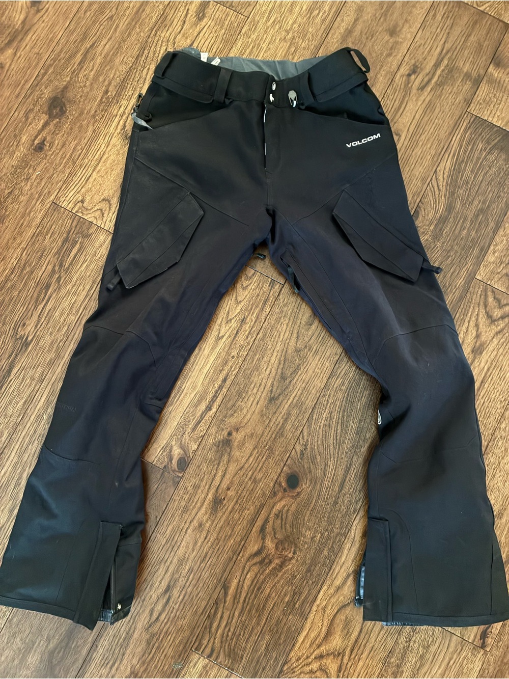 Volcom Men's Black Cargo Snowboard Pants